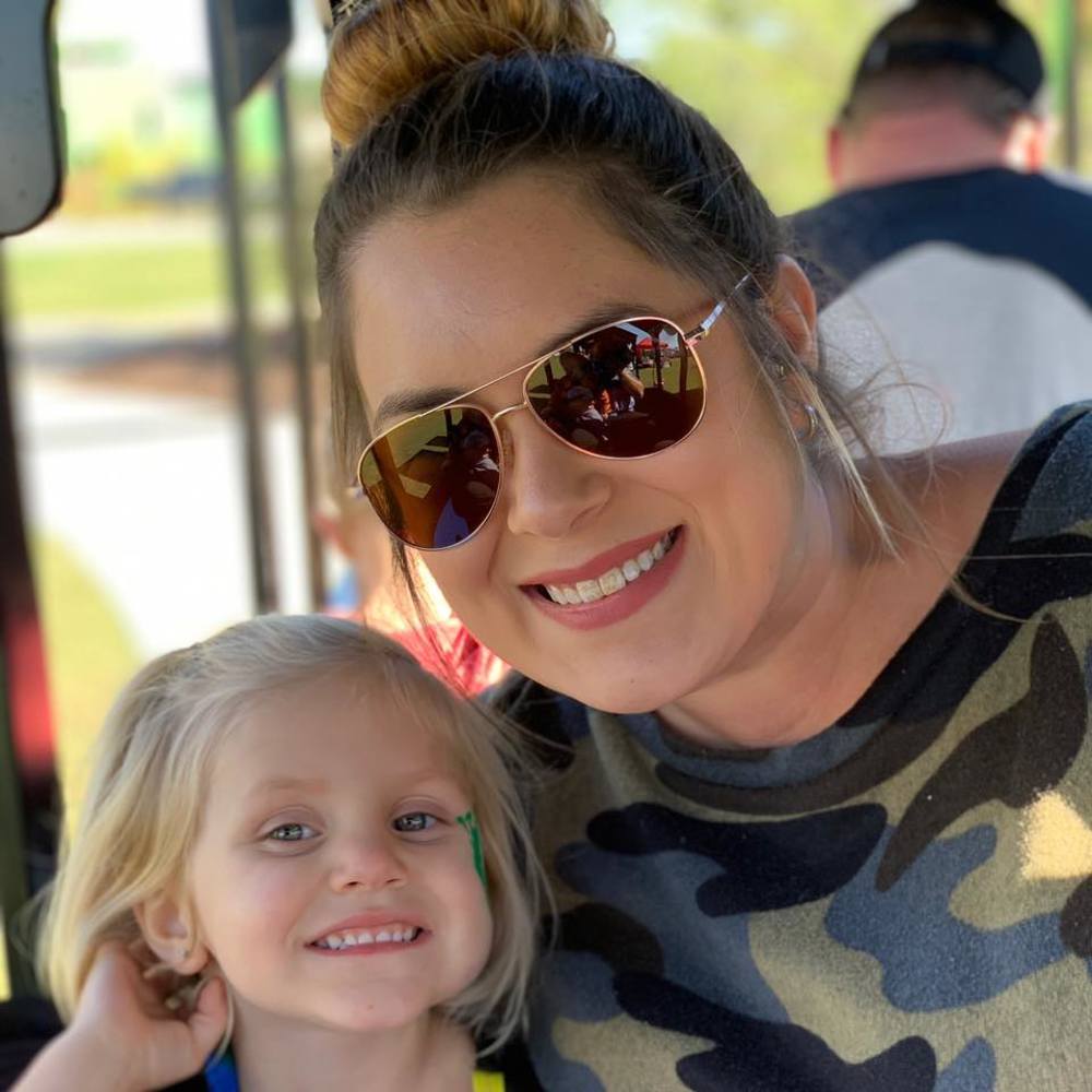 Meet your Posher, Kayla